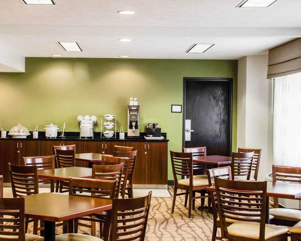 Sleep Inn & Suites Columbus Restaurant photo